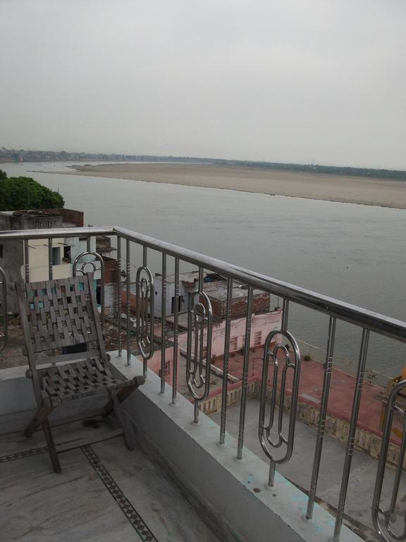 P G On Ganges พาราณสี ภายนอก รูปภาพ
